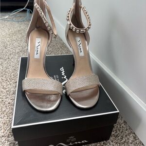 Nina Women's Shimmering Beige Heels